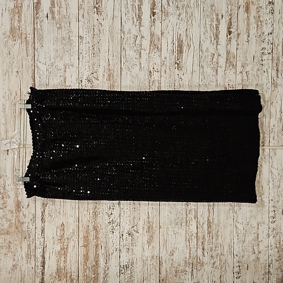 Black Full Sequin Long Skirt - Picture 1 of 3